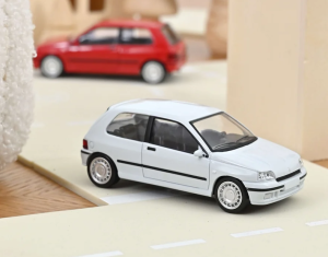 NOREV517524 - Voiture de 1991 de couleur blanc - RENAULT Clio 16S jet-car