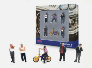 AD-2427 - Figurines Low Riders