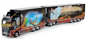 Camion porteur avec remorque frigo Volvo FH04 GL/XL aux couleurs EKDAHL