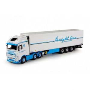 Camion avec remorque frigorifique Volvo FH04 Globetrotter XL aux couleurs du transporteur FREIGHTLINE