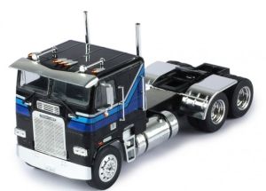 Camion solo de 1993 couleur noire - FREIGHTLINER FLA
