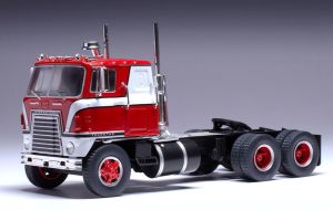 IXOTR219.22 - Camion solo de 1976 couleur rouge et blanc - INTERNATIONAL Transtar COE 6x4