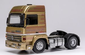 IXOTR225.22 - Camion solo de 1987 couleur beige métallisé - RENAULT R390 TurboLeader  4x2