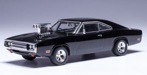 IXO-U43RDC007 - Voiture de 1970 couleur noir avec moteur apparent - Edition USA - DODGE Charger