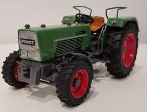 Tracteur FENDT Farmer 3S 4 roues motrices