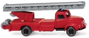 WIK062002 - Camion de pompier avec grande échelle MAGIRUS S 3500