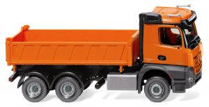 WIK067848 - Camion benne Mercedes Arocs de couleur orange