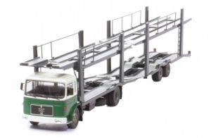 IXOTTRX027 - Camion porte-voitures de 1970 couleur vert et blanc – MAN