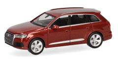 HER038447-005 - Voiture couleur rouge métallisé - AUDI Q7