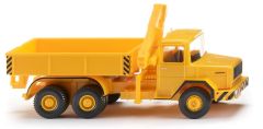 Camion porteur avec grue de couleur jaune – MAGIRUS DEUTZ 6x4