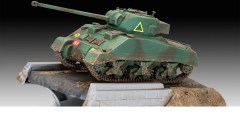 REV03299 - Maquette à assembler et à peindre – Diorama - SHERMAN FIREFLY