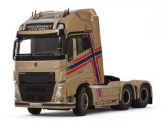 WSI04-2002 - Camion VOLVO 4x2  FH 4 GL XL édition "Norway Performance"