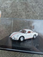 TRO0801W - Voiture de 1968 de couleur blanc - RENAULT Alpine A110 1300G Street