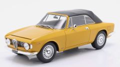 MITICA100087 - Voiture cabriolet de 1964 couleur jaune intérieur noir - ALFA ROMEO Giulia