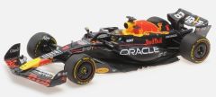 MNC110232301 - Voiture F1 du GP du Japon 2022 pilotée par Max VERSTAPPEN - ORACLE RED BULL Racing RB18 F1 RB19 #1