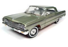 AMM1264 - Voiture de 1964 couleur verte - CHEVROLET Impala SS 409