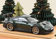 NOREV127532 - Voiture de 2022 couleur verte et noire - PORSCHE 911 GT3 RS