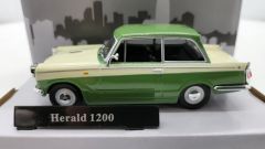 CAR16890 - Voiture de couleur verte – TRIUMPH Herald