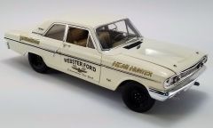 ACME1801108 - Voiture de 1964 HEMI HUNTER - FORD Thunderbolt