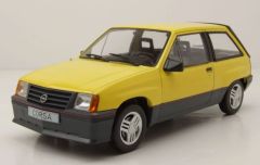 MOD18431 - Voiture de 1983 couleur jaune - OPEL Corsa A SR