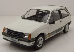 MOD18432 - Voiture de 1983 couleur blanche - OPEL Corsa A Sprint