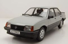 MOD18460 - Voiture de 1981 couleur grise - OPEL Ascona C SR