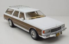 MOD18475 - Voiture de 1985 couleur blanche et marron - CHEVROLET Caprice Estate Wagon