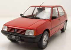 MOD18492 - Voiture de 1984 couleur rouge - PEUGEOT 205
