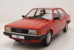 MOD18526 - Voiture de 1978 couleur rouge - AUDI 80