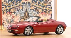 NOREV187854 - Voiture de 1999 couleur rouge - ALFA ROMEO Spider