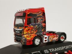 HER111027 - Camion solo aux couleurs HEBEIS TRANSPORT - MAN TGX XXL Euro6