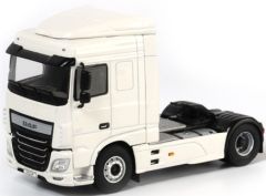 WSI03-1127 - Camion 4x2 DAF XF Space Cab blanc