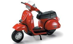 NEW06043K - Scooter de couleur Rouge - VESPA 125 T5 Pole Position 1985