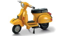 NEW06043J - Scooter de couleur Jaune - VESPA P200E 1978