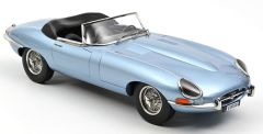 NOREV122722 - Voiture cabriolet de 1962 couleur bleue métallique - JAGUAR E-Type