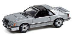 GREEN13310-D - Voiture sous blister de la série GLMUSCLE - FORD Mustang GT 1982