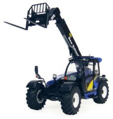 UH4009 - Télescopique avec des fourches New Holland LM5060