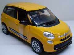 NEW51253J - Voiture de couleur Jaune - FIAT 500L