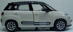 NEW51253B - Voiture de couleur Blanche - FIAT 500L