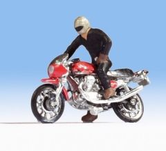 NOC15913 - Moto de course Guzzi 850 le Mans