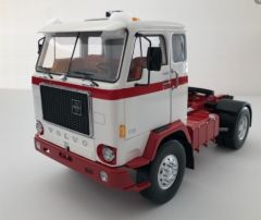 MOD18141 - Camion solo de 1971 Blanc et rouge – VOLVO F88