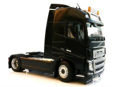 MAR1810-02 - Camion VOLVO FH16 noir
