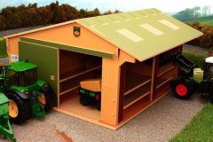 BT9500 - Bâtiment de type stabule dimensions 67,5x59,5x39cm à l'ech 1/16 compatible avec les jouets BRUDER matériels vendus séparément
