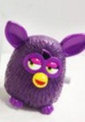 T8834C - Figurine FURBY violet dancing