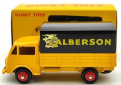 Camion porteur aux couleurs CALBERSON – FORD