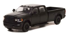 GREEN28090-F - Véhicule sous blister de la série BLACK BANDIT Collection – RAM 2500 Crew cab 2021