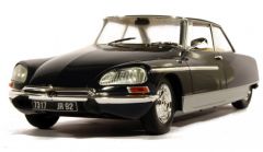 METAL18004A - Voiture berline CITROEN DS 21 type CHAPRON LE LEMAN de 1968 couleur bleu nuit avec éclairage fonctionnels éditée à 1500 pièces