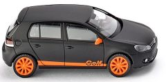 WIK007403 - Voiture de couleur Noir mat et orange - VW Golf VI