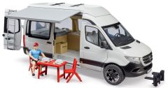 BRU2672 - véhicule Camping-Car - MERCEDES Sprinter avec campeur et accessoires