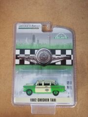 GREEN30208VERT - Voiture taxi américain jantes vertes CHECKER MOTORS MARATHON A11 de 1982 de couleur vert et crème vendue en blister